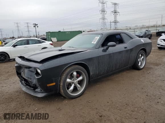 ✅ 2010 Dodge Challenger R/T • VIN: 2B3CJ5DT2AH122661 • Lot: 46820555. Wystawiony na Copart z przebiegiem 119 935 mil. Bezpłatny archiwum sprzedaży aukcyjnych z USA i szczegółowy raport historii pojazdu na DreamBid. Zdjęcie 1.