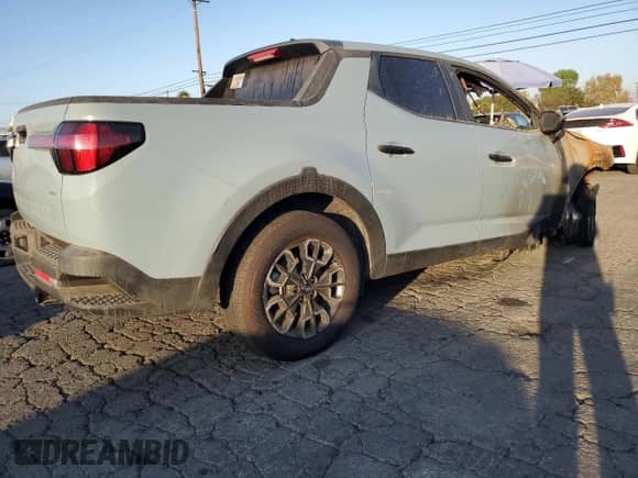 2024 Hyundai Santa Cruz SEL z VIN 5NTJBDAE0RH087089, wystawiony jako Copart lot #83062924 z przebiegiem Nie podano mil oraz Szkoda całkowita • Salvage title. Historia ofert i sprzedaży dostępna na DreamBid. Obrazek 3.