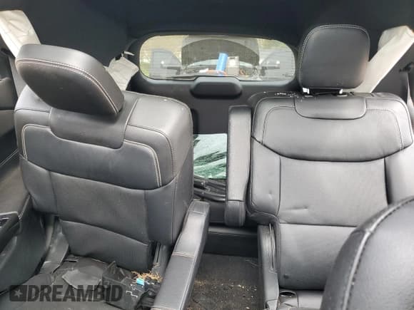 ✅ 2022 Ford Explorer ST • VIN: 1FM5K8GC7NGA25793 • Lot: 87200205. Wystawiony na Copart z przebiegiem Nie podano. Bezpłatny archiwum sprzedaży aukcyjnych z USA i szczegółowy raport historii pojazdu na DreamBid. Zdjęcie 10.