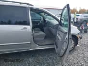 ✅ 2006 Toyota Sienna LE • VIN: 5TDZA23C46S405452 • Lot: 43592467. Listed on IAAI with 385,179 mi. Free auction sales archive from the USA and detailed vehicle history report at DreamBid. Image 5.