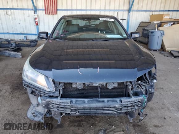 ✅ 2015 Honda Accord EX-L • VIN: 1HGCR2F89FA070340 • Lot: 93755275. Listed on Copart with 173,533 mi. Free auction sales archive from the USA and detailed vehicle history report at DreamBid. Image 5.