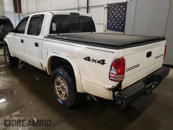 ✅ 2004 Dodge Dakota Sport • VIN: 1D7HG38NX4S635016 • Lot: 85332484. Wystawiony na Copart z przebiegiem 281 187 mil. Bezpłatny archiwum sprzedaży aukcyjnych z USA i szczegółowy raport historii pojazdu na DreamBid. Zdjęcie 2.