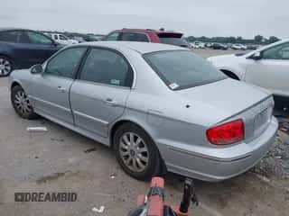 2003 Hyundai Sonata GLS с VIN KMHWF35H13A904118, выставлен на аукционе IAAI как лот 42353193 с пробегом 57 432 миль миль и . История ставок и продаж доступна на DreamBid. Изображение 3.