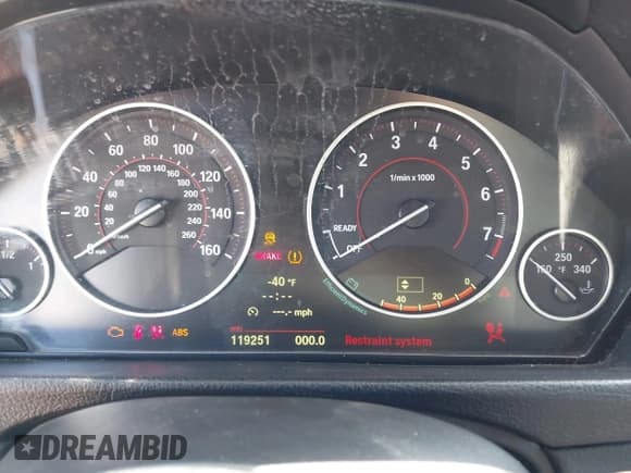 ✅ 2012 BMW 3 Series 335i • VIN: WBA3A9C5XCF077642 • Lot: 42385611. Wystawiony na IAAI z przebiegiem 119 251 mil. Bezpłatny archiwum sprzedaży aukcyjnych z USA i szczegółowy raport historii pojazdu na DreamBid. Zdjęcie 7.