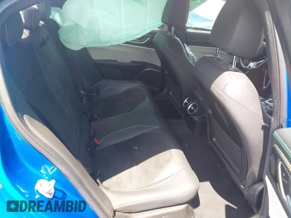 ✅ 2021 Alfa Romeo Giulia Quadrifoglio • VIN: ZARFAMEV1M7648209 • Lot: 42241740. Wystawiony na IAAI z przebiegiem 48 850 mil. Bezpłatny archiwum sprzedaży aukcyjnych z USA i szczegółowy raport historii pojazdu na DreamBid. Zdjęcie 8.