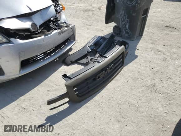 2007 GMC Sierra 1500 SLE1 with VIN 1GTEC19V57Z190207, listed as a Copart auction lot 57803505 with 216,798 mi miles and Salvage title. Bid and sale history available at DreamBid. Image 12.