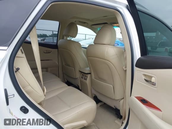 ✅ 2011 Lexus RX 350 • VIN: 2T2ZK1BA4BC061949 • Lot: 42433816. Wystawiony na IAAI z przebiegiem 165 899 mil. Bezpłatny archiwum sprzedaży aukcyjnych z USA i szczegółowy raport historii pojazdu na DreamBid. Zdjęcie 8.