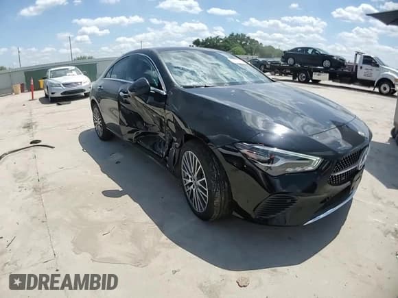 ✅ 2024 Mercedes-Benz CLA 250 • VIN: W1K5J4HB5RN454945 • Lot: 56650145. Wystawiony na Copart z przebiegiem 12 917 mil. Bezpłatny archiwum sprzedaży aukcyjnych z USA i szczegółowy raport historii pojazdu na DreamBid. Zdjęcie 13.