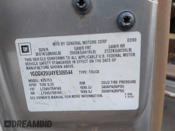 ✅ 2000 Chevrolet Silverado 2500 LS • VIN: 1GCGK29U4YE309544 • Lot: 42115349. Wystawiony na IAAI z przebiegiem 227 652 mil. Bezpłatny archiwum sprzedaży aukcyjnych z USA i szczegółowy raport historii pojazdu na DreamBid. Zdjęcie 9.