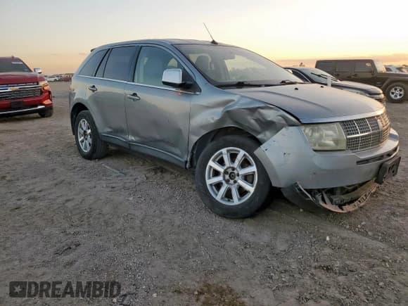 ✅ 2007 Lincoln MKX • VIN: 2LMDU68C67BJ21910 • Лот: 91643835. Опубликован ранее на Copart с пробегом 256 244 миль. Бесплатный доступ к архиву аукционных продаж из США и подробный отчёт об истории автомобиля на DreamBid. Изображение 4.