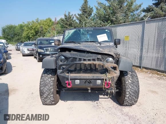 ✅ 2017 Jeep Wrangler Unlimited Sport • VIN: 1C4BJWDG4HL558332 • Lot: 42916328. Listed on IAAI with 104,928 mi. Free auction sales archive from the USA and detailed vehicle history report at DreamBid. Image 12.