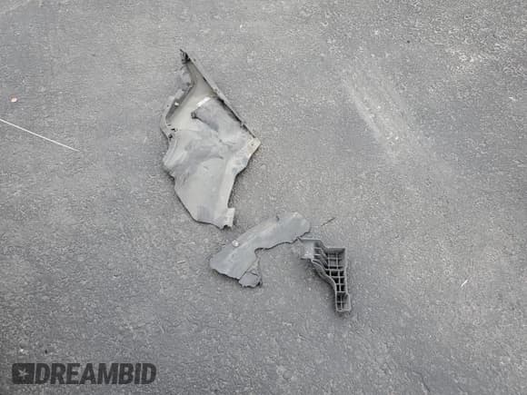 ✅ 2020 Chevrolet Trax LT • VIN: 3GNCJLSB0LL301263 • Lot: 93354745. Wystawiony na Copart z przebiegiem 97 779 mil. Bezpłatny archiwum sprzedaży aukcyjnych z USA i szczegółowy raport historii pojazdu na DreamBid. Zdjęcie 13.