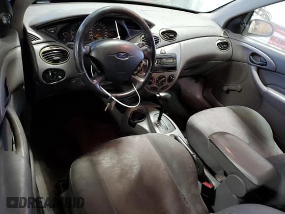 ✅ 2004 Ford Focus ZX3 • VIN: 3FAFP31304R117850 • Lot: 51764525. Listed on Copart with 181,817 mi. Free auction sales archive from the USA and detailed vehicle history report at DreamBid. Image 8.