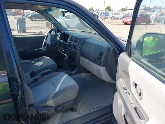 ✅ 2002 Mitsubishi Montero Sport ES • VIN: JA4LS21H72J064812 • Lot: 42395976. Wystawiony na IAAI z przebiegiem 131 436 mil. Bezpłatny archiwum sprzedaży aukcyjnych z USA i szczegółowy raport historii pojazdu na DreamBid. Zdjęcie 5.