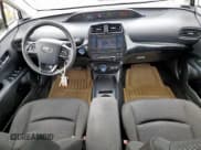 ✅ 2019 Toyota Prius XLE • VIN: JTDKARFU8K3074174 • Lot: 81657435. Wystawiony na Copart z przebiegiem 135 183 mil. Bezpłatny archiwum sprzedaży aukcyjnych z USA i szczegółowy raport historii pojazdu na DreamBid. Zdjęcie 8.