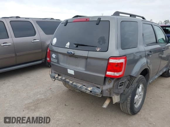 ✅ 2009 Ford Escape XLT • VIN: 1FMCU03779KA15621 • Lot: 43503931. Listed on IAAI with 225,020 mi. Free auction sales archive from the USA and detailed vehicle history report at DreamBid. Image 6.