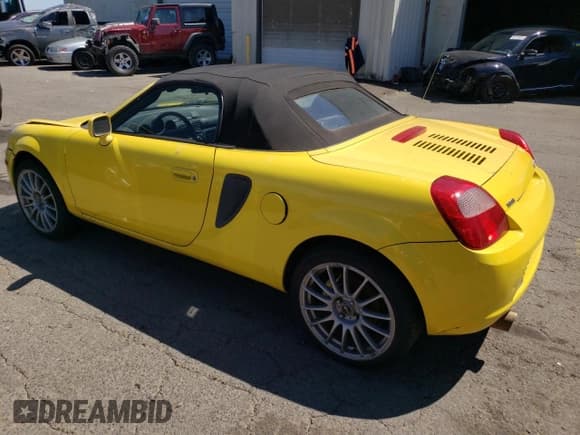 ✅ 2000 Toyota MR2 • VIN: JTDFR3200Y0014930 • Лот: 67971775. Опубликован ранее на Copart с пробегом 94 012 миль. Бесплатный доступ к архиву аукционных продаж из США и подробный отчёт об истории автомобиля на DreamBid. Изображение 2.