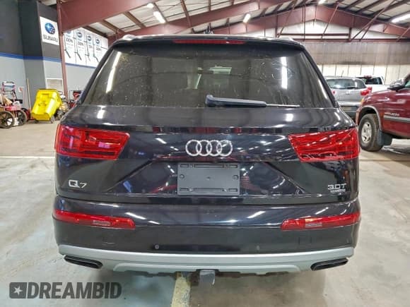 ✅ 2017 Audi Q7 Premium Plus • VIN: WA1LAAF73HD007785 • Lot: 96477355. Wystawiony na Copart z przebiegiem 96 136 mil. Bezpłatny archiwum sprzedaży aukcyjnych z USA i szczegółowy raport historii pojazdu na DreamBid. Zdjęcie 6.