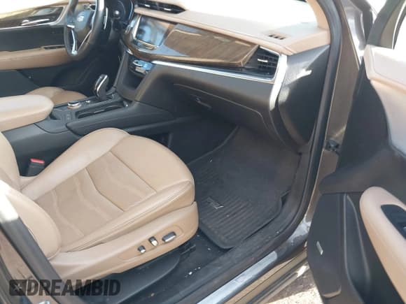 ✅ 2020 Cadillac XT6 AWD Sport • VIN: 1GYKPHRS6LZ120788 • Lot: 43752526. Listed on IAAI with 33,345 mi. Free auction sales archive from the USA and detailed vehicle history report at DreamBid. Image 5.