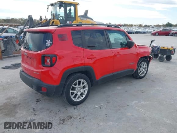 ✅ 2020 Jeep Renegade Sport • VIN: ZACNJAAB8LPL39108 • Lot: 43678734. Listed on IAAI with 114,201 mi. Free auction sales archive from the USA and detailed vehicle history report at DreamBid. Image 4.