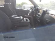 ✅ 2014 Chevrolet Silverado 1500 LT • VIN: 1GCUKREC8EF194719 • Lot: 42603572. Wystawiony na IAAI z przebiegiem 133 599 mil. Bezpłatny archiwum sprzedaży aukcyjnych z USA i szczegółowy raport historii pojazdu na DreamBid. Zdjęcie 5.