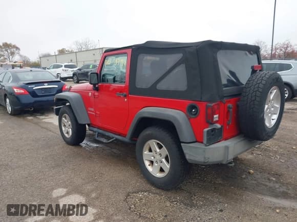 ✅ 2010 Jeep Wrangler Sport • VIN: 1J4AA2D12AL100434 • Лот: 43740797. Опубликован ранее на IAAI с пробегом 176 384 миль. Бесплатный доступ к архиву аукционных продаж из США и подробный отчёт об истории автомобиля на DreamBid. Изображение 3.