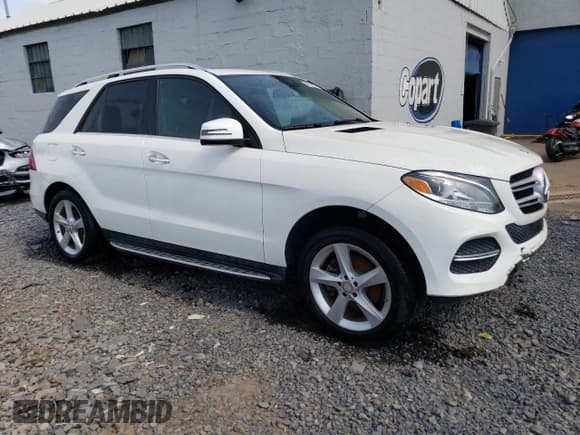 ✅ 2016 Mercedes-Benz GLE 350 • VIN: 4JGDA5HB2GA719767 • Лот: 61095154. Опубликован ранее на Copart с пробегом 70 539 миль. Бесплатный доступ к архиву аукционных продаж из США и подробный отчёт об истории автомобиля на DreamBid. Изображение 4.