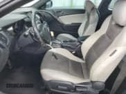 ✅ 2013 Hyundai Genesis Coupe 2.0T • VIN: KMHHT6KD9DU090353 • Lot: 69882175. Wystawiony na Copart z przebiegiem 164 557 mil. Bezpłatny archiwum sprzedaży aukcyjnych z USA i szczegółowy raport historii pojazdu na DreamBid. Zdjęcie 7.