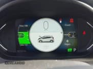 ✅ 2018 Chevrolet Bolt EV LT • VIN: 1G1FW6S06J4135351 • Lot: 41668227. Wystawiony na IAAI z przebiegiem 45 533 mil. Bezpłatny archiwum sprzedaży aukcyjnych z USA i szczegółowy raport historii pojazdu na DreamBid. Zdjęcie 7.