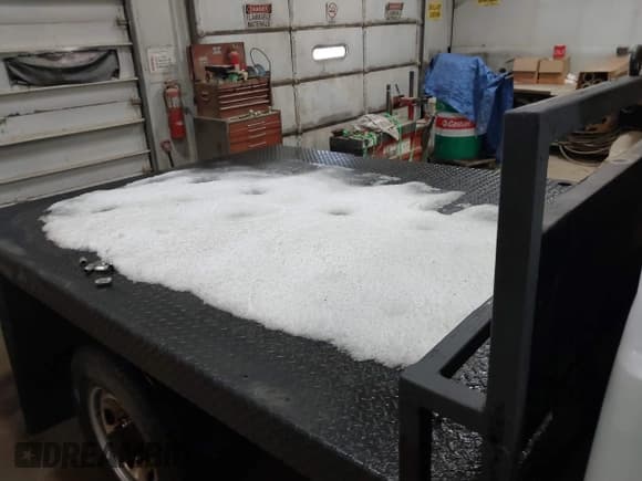 ✅ 2002 Ford F-250 XL • VIN: 1FTNF21LX2EA20125 • Lot: 41371100. Wystawiony na IAAI z przebiegiem 127 245 mil. Bezpłatny archiwum sprzedaży aukcyjnych z USA i szczegółowy raport historii pojazdu na DreamBid. Zdjęcie 8.