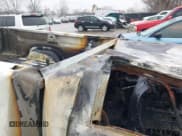 ✅ 2011 Chevrolet Silverado 2500HD Work Truck • VIN: 1GC0CVCG3BF251575 • Lot: 41472168. Wystawiony na IAAI z przebiegiem Nie podano. Bezpłatny archiwum sprzedaży aukcyjnych z USA i szczegółowy raport historii pojazdu na DreamBid. Zdjęcie 8.