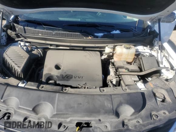 ✅ 2018 Chevrolet Traverse LS • VIN: 1GNERFKW7JJ127542 • Lot: 88205185. Wystawiony na Copart z przebiegiem 94 201 mil. Bezpłatny archiwum sprzedaży aukcyjnych z USA i szczegółowy raport historii pojazdu na DreamBid. Zdjęcie 14.