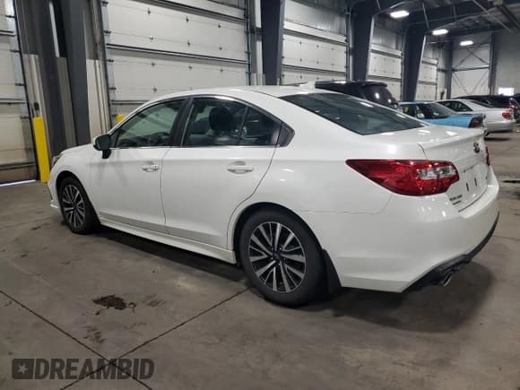 ✅ 2019 Subaru Legacy Premium • VIN: 4S3BNAF62K3005245 • Лот: 59614175. Опубликован ранее на Copart с пробегом 51 526 миль. Бесплатный доступ к архиву аукционных продаж из США и подробный отчёт об истории автомобиля на DreamBid. Изображение 2.