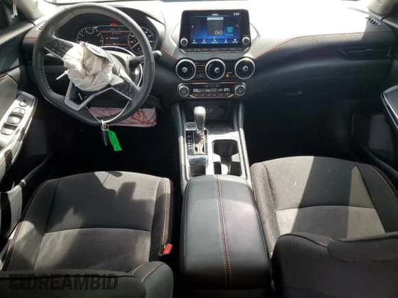 ✅ 2024 Nissan Sentra SR • VIN: 3N1AB8DV6RY255132 • Lot: 70465295. Listed on Copart with 13,111 mi. Free auction sales archive from the USA and detailed vehicle history report at DreamBid. Image 8.