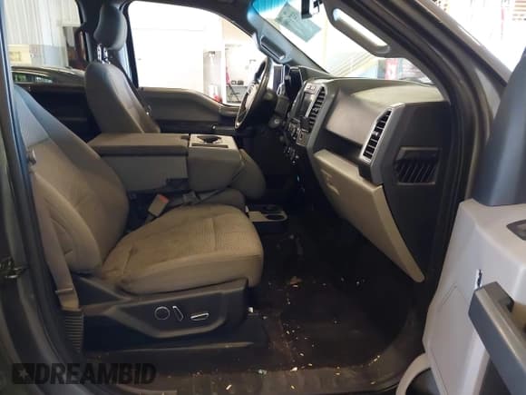 ✅ 2016 Ford F-150 XLT • VIN: 1FTEW1EF8GKE80133 • Lot: 43279399. Listed on IAAI with 162,195 mi. Free auction sales archive from the USA and detailed vehicle history report at DreamBid. Image 5.