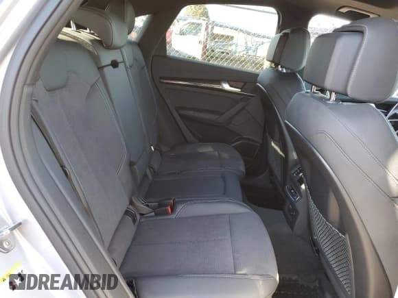 ✅ 2023 Audi SQ5 Sportback Prestige • VIN: WA134AFY1P2071480 • Lot: 85240674. Wystawiony na Copart z przebiegiem 14 417 mil. Bezpłatny archiwum sprzedaży aukcyjnych z USA i szczegółowy raport historii pojazdu na DreamBid. Zdjęcie 11.