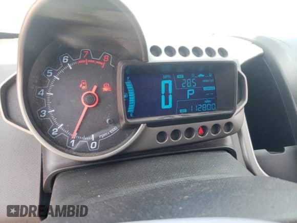 2015 Chevrolet Sonic LT z VIN 1G1JC6SH0F4123891, wystawiony jako Copart lot #66469884 z przebiegiem 112 800 mil mil oraz Szkoda całkowita • Salvage title. Historia ofert i sprzedaży dostępna na DreamBid. Obrazek 9.