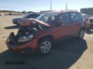 ✅ 2015 Volkswagen Tiguan S • VIN: WVGAV7AX6FW015968 • Lot: 90939515. Wystawiony na Copart z przebiegiem 128 219 mil. Bezpłatny archiwum sprzedaży aukcyjnych z USA i szczegółowy raport historii pojazdu na DreamBid. Zdjęcie 1.