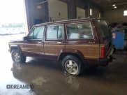 ✅ 1988 Jeep Grand Wagoneer • VIN: 1JCMT7542JT150879 • Лот: 66490815. Опубликован ранее на Copart с пробегом 147 737 миль. Бесплатный доступ к архиву аукционных продаж из США и подробный отчёт об истории автомобиля на DreamBid. Изображение 2.