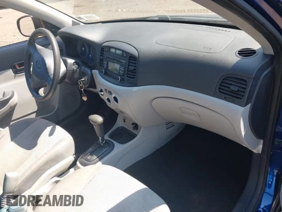 ✅ 2011 Hyundai Accent GLS • VIN: KMHCN4AC1BU611371 • Лот: 42754649. Опубликован ранее на IAAI с пробегом 140 460 миль. Бесплатный доступ к архиву аукционных продаж из США и подробный отчёт об истории автомобиля на DreamBid. Изображение 5.