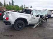 ✅ 2022 Chevrolet Silverado 1500 LT Trail Boss • VIN: 3GCUDFED0NG647859 • Lot: 42234833. Wystawiony na IAAI z przebiegiem Nie podano. Bezpłatny archiwum sprzedaży aukcyjnych z USA i szczegółowy raport historii pojazdu na DreamBid. Zdjęcie 4.