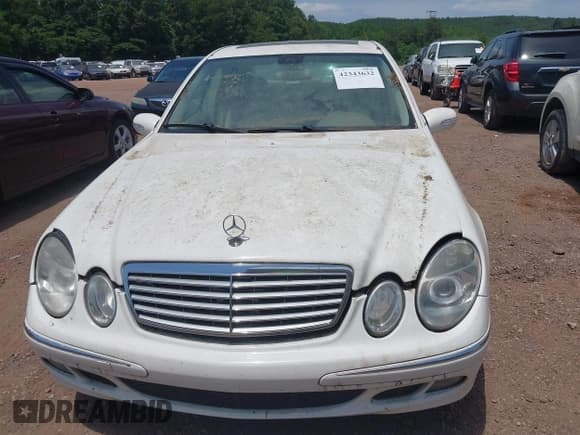 ✅ 2005 Mercedes-Benz E 320 CDI • VIN: WDBUF26J55A738128 • Lot: 42343632. Wystawiony na IAAI z przebiegiem Nie podano. Bezpłatny archiwum sprzedaży aukcyjnych z USA i szczegółowy raport historii pojazdu na DreamBid. Zdjęcie 6.