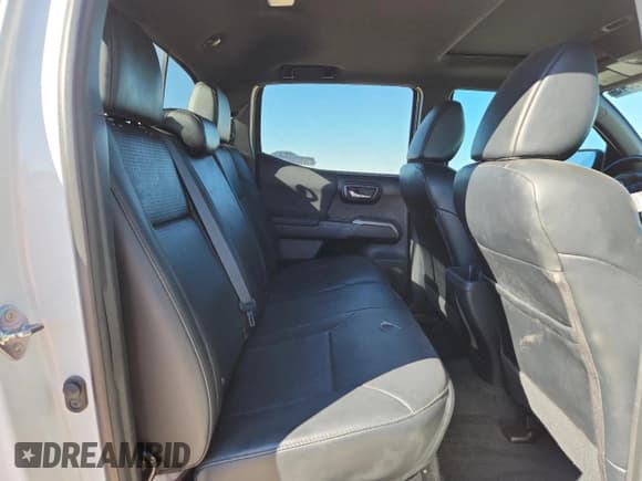 ✅ 2019 Toyota Tacoma TRD Off Road • VIN: 5TFCZ5AN1KX179864 • Lot: 90140645. Listed on Copart with 48,881 mi. Free auction sales archive from the USA and detailed vehicle history report at DreamBid. Image 10.