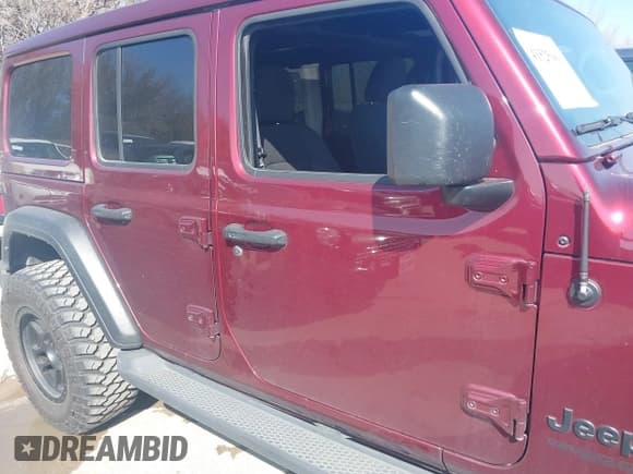✅ 2022 Jeep Wrangler Unlimited High Tide • VIN: 1C4HJXDG1NW119356 • Lot: 41525063. Listed on IAAI with 18,025 mi. Free auction sales archive from the USA and detailed vehicle history report at DreamBid. Image 13.