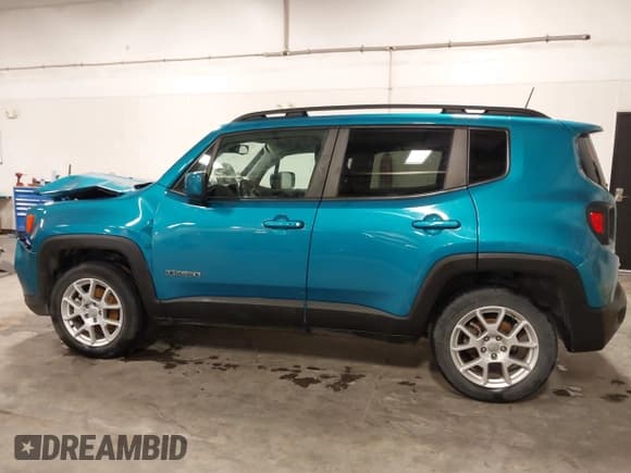 ✅ 2021 Jeep Renegade Latitude • VIN: ZACNJDBBXMPM57307 • Lot: 43566063. Wystawiony na IAAI z przebiegiem 68 084 mil. Bezpłatny archiwum sprzedaży aukcyjnych z USA i szczegółowy raport historii pojazdu na DreamBid. Zdjęcie 14.