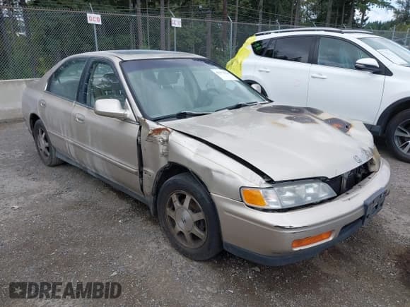 ✅ 1995 Honda Accord EX • VIN: JHMCD5667SC022720 • Lot: 43171324. Wystawiony na IAAI z przebiegiem 237 398 mil. Bezpłatny archiwum sprzedaży aukcyjnych z USA i szczegółowy raport historii pojazdu na DreamBid. Zdjęcie 1.