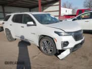 ✅ 2023 Chevrolet Traverse High Country • VIN: 1GNEVNKW5PJ216797 • Lot: 41479227. Wystawiony na IAAI z przebiegiem 45 527 mil. Bezpłatny archiwum sprzedaży aukcyjnych z USA i szczegółowy raport historii pojazdu na DreamBid. Zdjęcie 1.