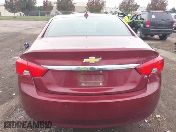 ✅ 2017 Chevrolet Impala LT • VIN: 2G1105SA1H9128023 • Lot: 43524644. Wystawiony na IAAI z przebiegiem 91 973 mil. Bezpłatny archiwum sprzedaży aukcyjnych z USA i szczegółowy raport historii pojazdu na DreamBid. Zdjęcie 17.