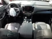 ✅ 2018 Chevrolet Traverse LT • VIN: 1GNEVHKW6JJ106706 • Lot: 68302204. Wystawiony na Copart z przebiegiem 60 121 mil. Bezpłatny archiwum sprzedaży aukcyjnych z USA i szczegółowy raport historii pojazdu na DreamBid. Zdjęcie 8.