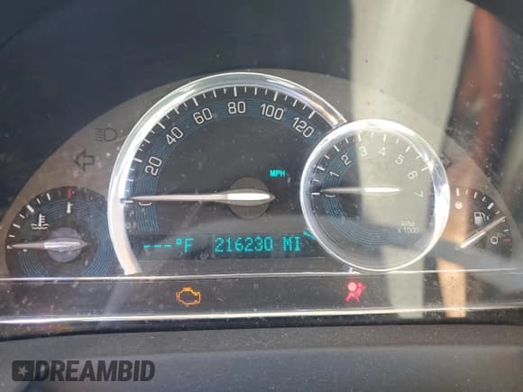 ✅ 2008 Chevrolet HHR LS • VIN: 3GNCA13D88S721614 • Lot: 84671314. Listed on Copart with 216,230 mi. Free auction sales archive from the USA and detailed vehicle history report at DreamBid. Image 9.